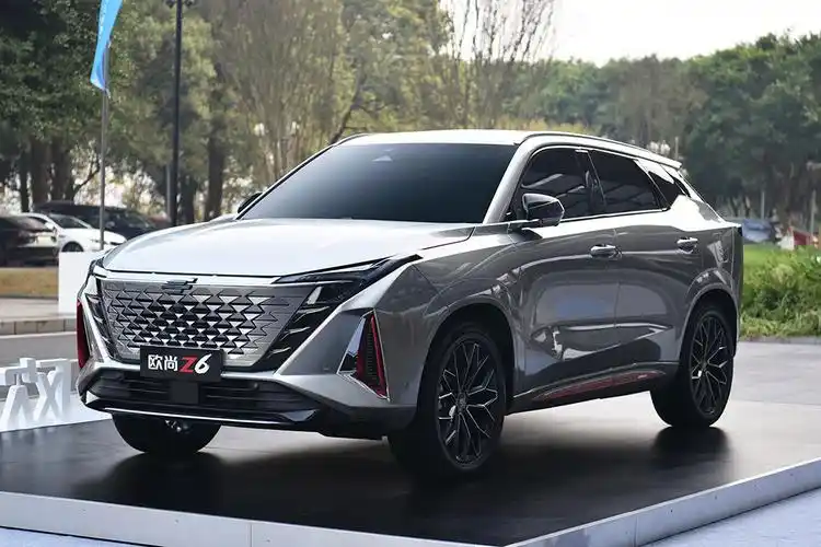 长安欧尚z620t售1279万起完善动力布局