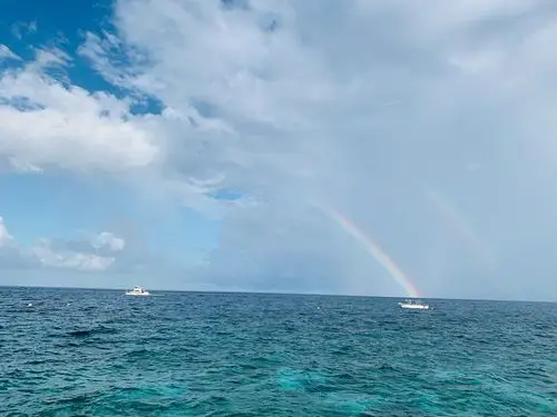 看来这里彩虹经常出现,第二天又看到双彩虹.