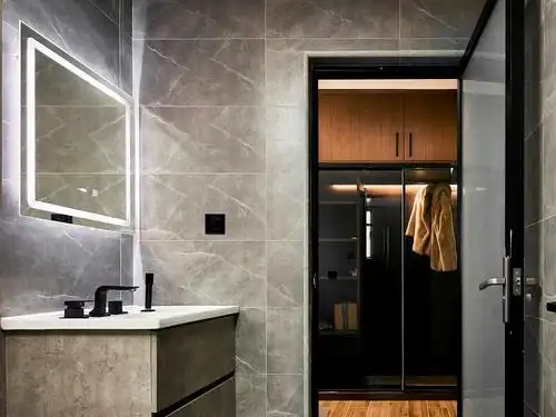 109平米现代简约风三室卫生间装修效果图,盥洗区创意设计图