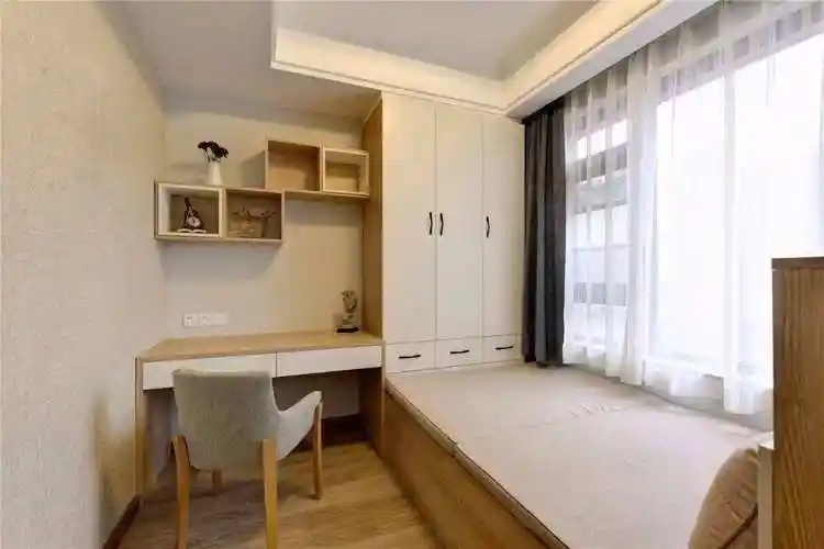 别墅榻榻米书房现代风格带收纳架装修效果图