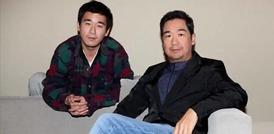 回顾张若昀妹妹变后妈被骗两亿后父子决裂对簿公堂