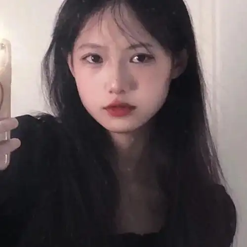 2020最流行微信帅气的美女头像