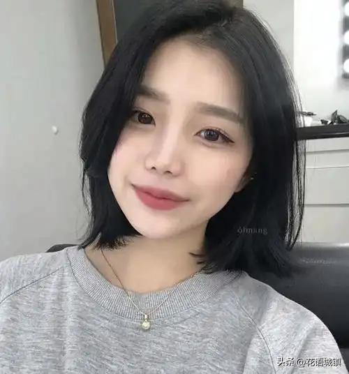 2023中短发型:6款一刀切短发 刘海搭配,让你清新脱俗,时尚减龄