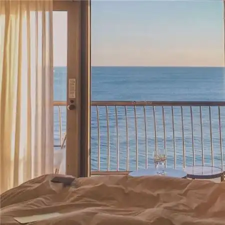 "舒服且高级的朋友圈背景图"