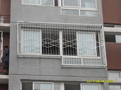 专业不锈钢防盗窗安装防护栏防护窗防盗网