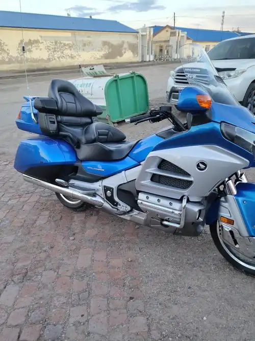 出售12年本田金翼