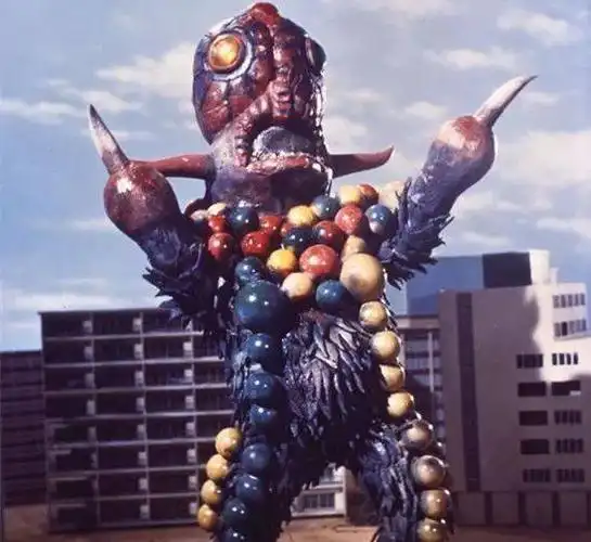 最被嫌弃的怪兽!长得丑还住下水道,打架就糊艾斯奥特曼一脸屎!