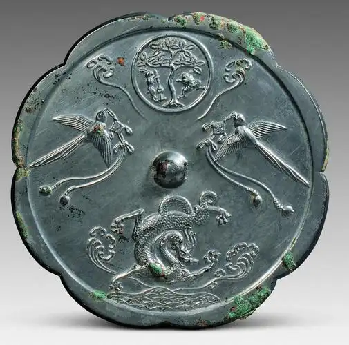 唐代 月宫盘龙双鸾镜.jpg