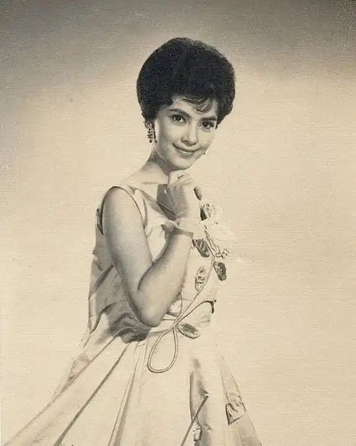 老的演员,可她却认为陈思思才是真美:陈思思,当时就是香港长城公司的