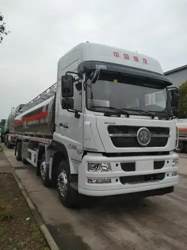 重汽斯太尔295方铝合金油罐车