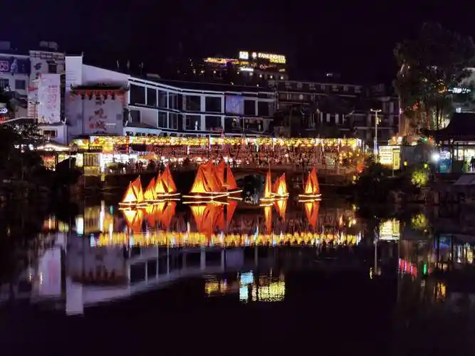 行摄广西一阳朔西街夜景