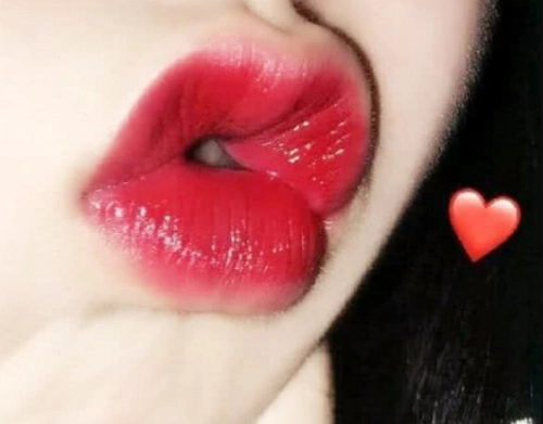 女生想拥有"樱桃小嘴"这3个"恶习"若不改,小心变"猪圈嘴"