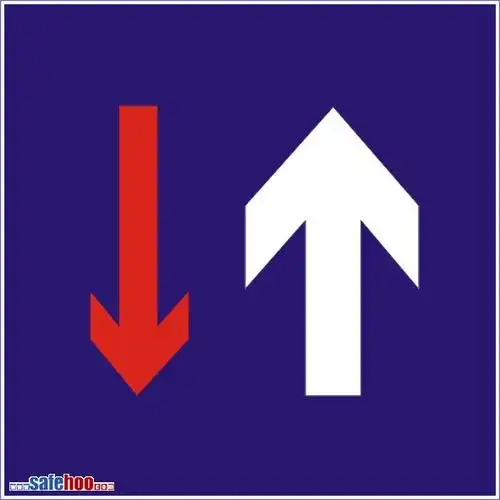 示18会车先行标志