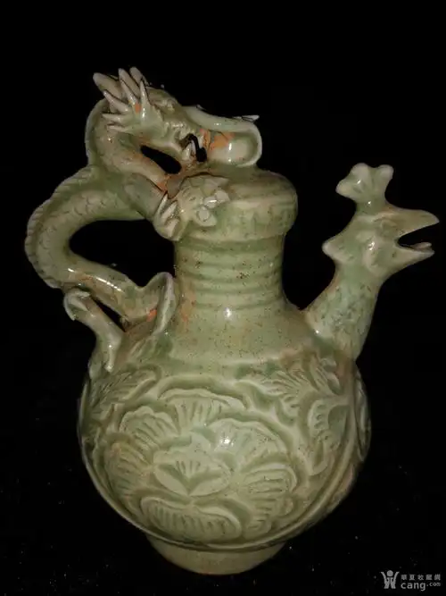 龙泉窑龙凤倒流壶盏