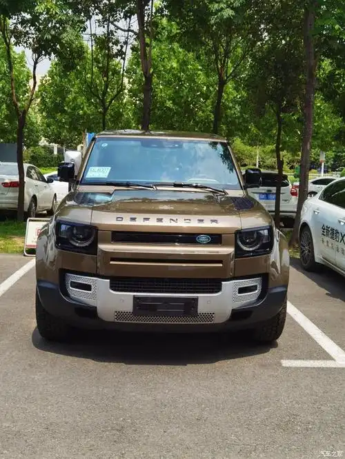 16542 | 回复: 100 路虎卫士论坛 今天4s给我打电话说 卫士要加价36楼