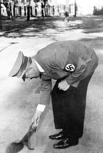 人性的另一面,纳粹恶魔希特勒的私房照