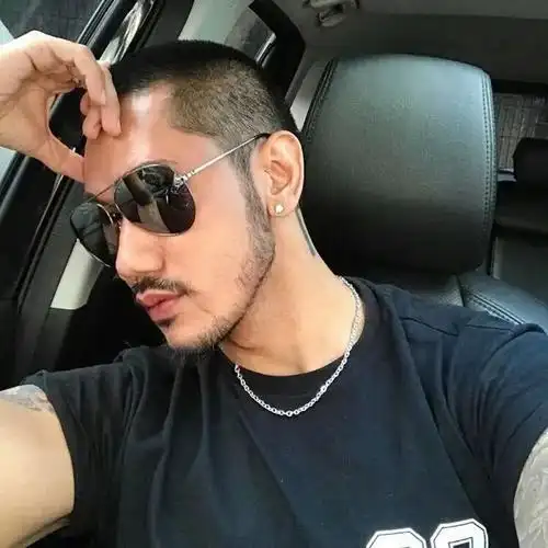 成年大叔头像图片