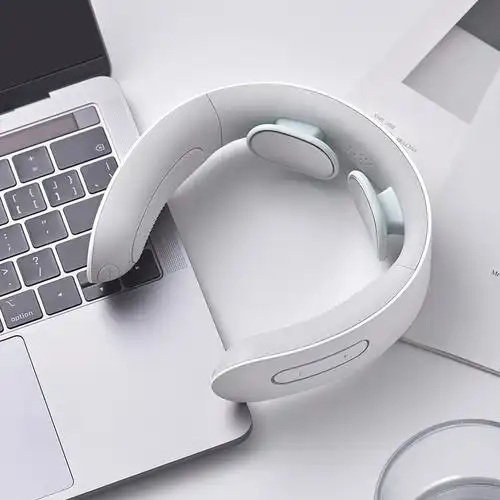 小熊颈椎按摩器家用电动智能护脖肩部多功能按摩颈椎按摩器