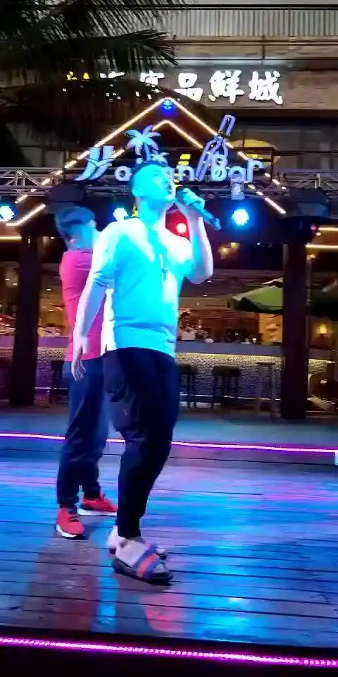 《西安人的歌》,让很多外地粉丝通过木森的歌声,对陕西西安产生浓浓的