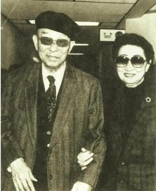 张学良魅力有多大90岁的时候仍然有两个女人为他争风吃醋