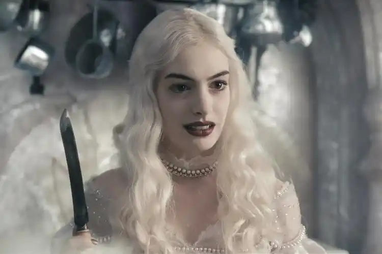 p data-id="gnt8t40dti">白皇后又称白棋女王,是 a target="_blank"