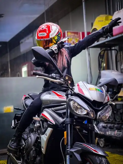 我想换车!#北京川崎组  #凯旋765r