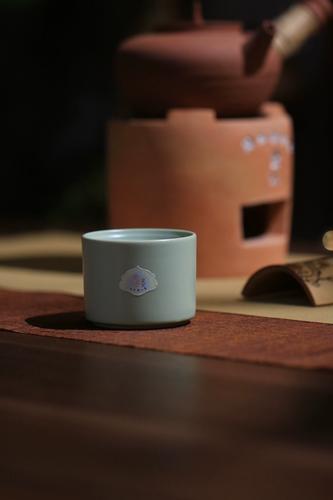 半闲甄选早期东道纯矿物釉开片汝窑直口杯普洱杯白茶杯老茶器品牌