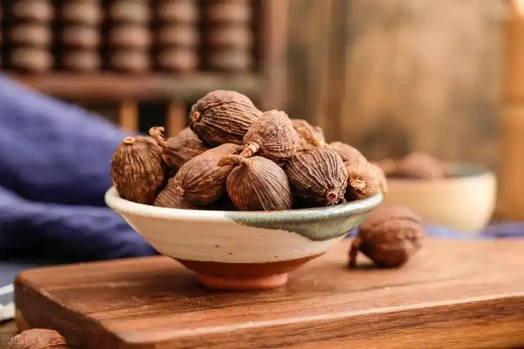 草果:兼有香料和中药材的双重身份,药用价值很高,隐藏得太深了