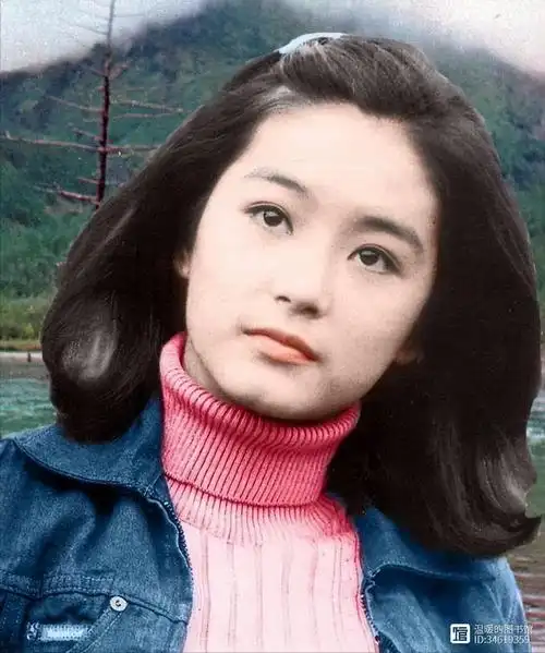 "东方不败"林青霞:隐退20年的她,为什么还是那么美?