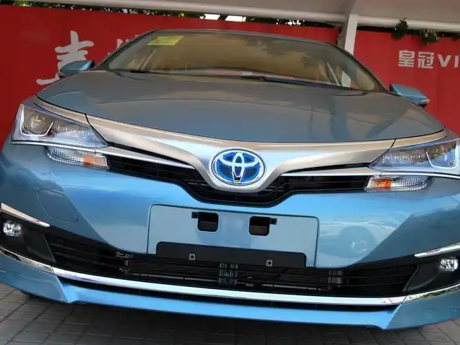 一汽丰田 卡罗拉 2017款 改款双擎 1.8l e-cvt豪华版