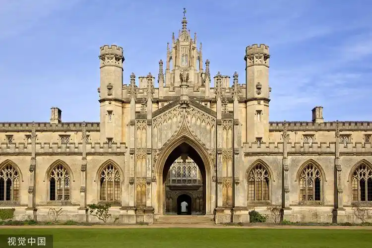 英国剑桥大学研究女性比男性更富有同理心