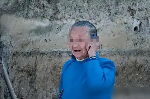 山东男子发现妻子出轨,躲衣柜偷看5小时,惊讶从没见过妻子这样|张浩