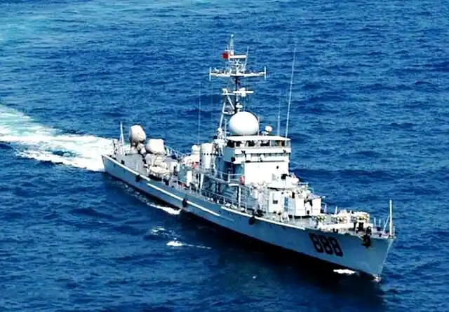 国产037猎潜舰,小身板战驱逐舰追核潜艇,第一代国产海洋卫士