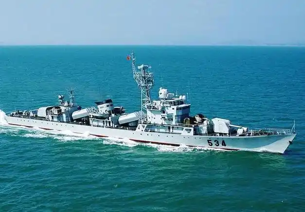 功勋金华舰系053h1型护卫舰的2号舰退役后送回金华展览