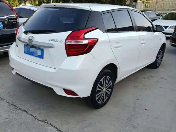 丰田 yaris l 致炫  2017款 1.5e cvt劲速升级版图片