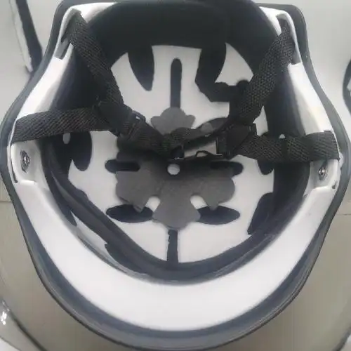 新品摩托车电动车防砸安全帽内部调节高清镜片四季摩托车头盔