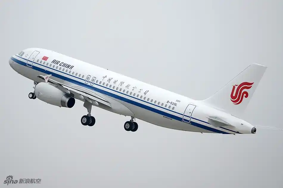 天津总装线第100架空客a320穿过水门