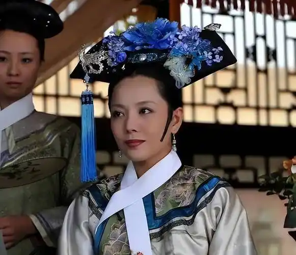 这是甄嬛最后能为胧月做的事,也是敬妃为了保住胧月的荣宠,做出的心甘