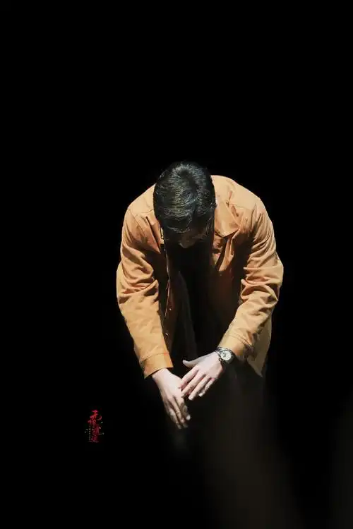 肖战五号病人90度鞠躬谢幕