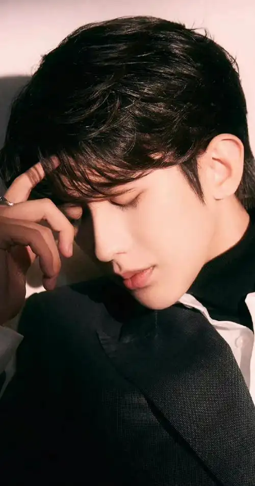 明星的绝美怼脸拍#蔡徐坤绝美怼脸拍96五官精致到每一处细节都好