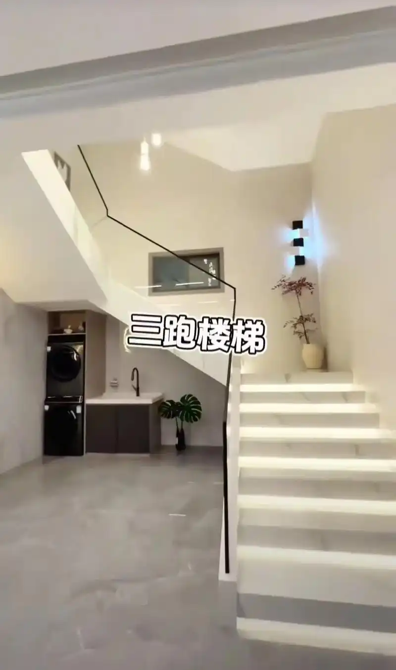 农村自建房设计:三跑楼梯好处多多,梯短