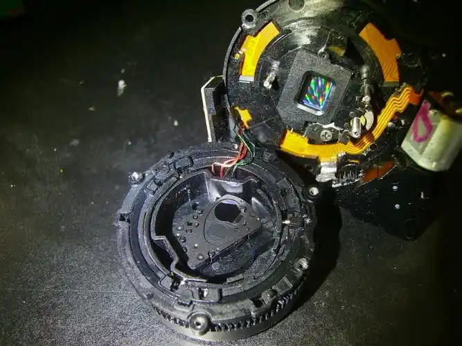 三星s500相机横纹伴随曝光过度故障的第二次维修(附高清图片)