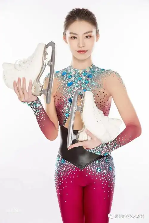 花样滑冰世界冠军于小雨签约成为诺莱斯克rosemerk品牌形象大使