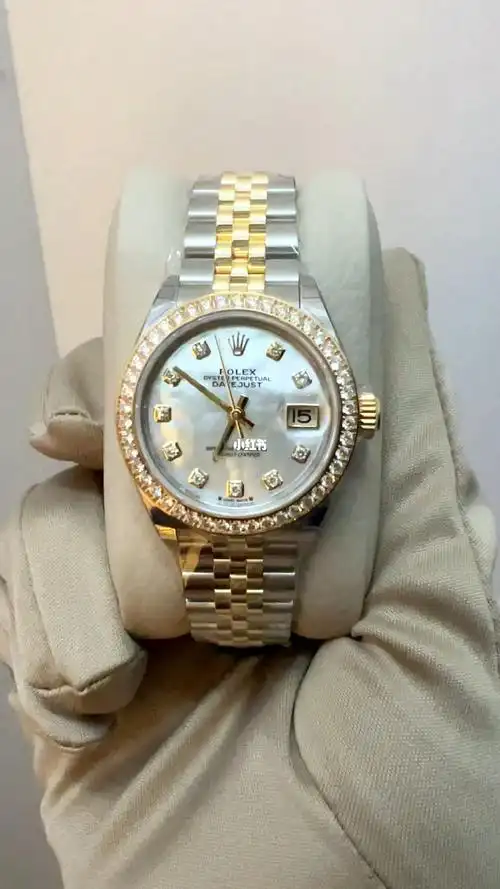 劳力士女表间金日志28珍珠母贝表盘内外钻