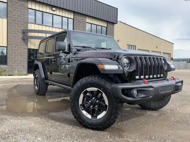 18款吉普牧马人2.0t 新报价个性越野车 - 启示号