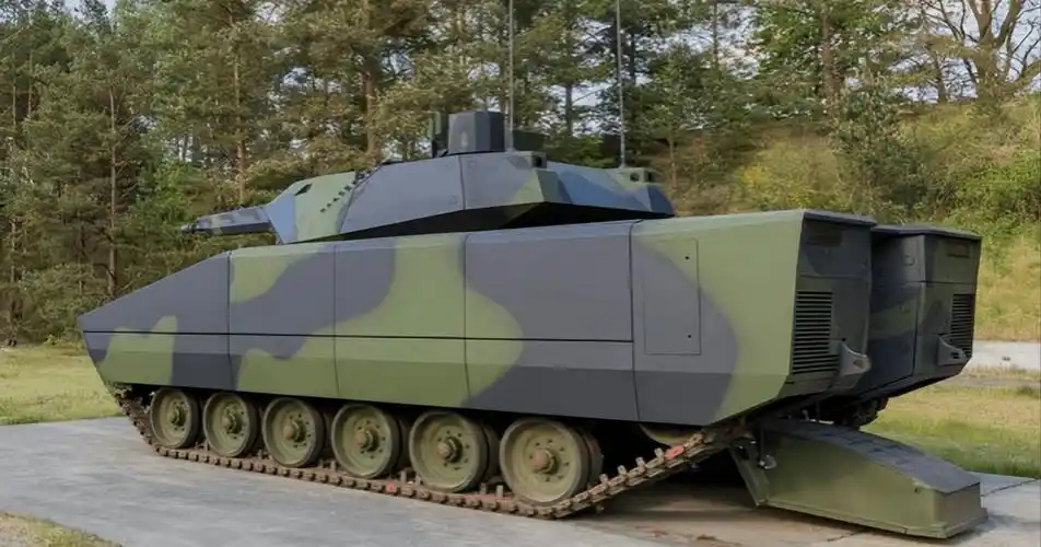 美国装备志——m2布雷德利步兵战车_车辆_配置_装甲