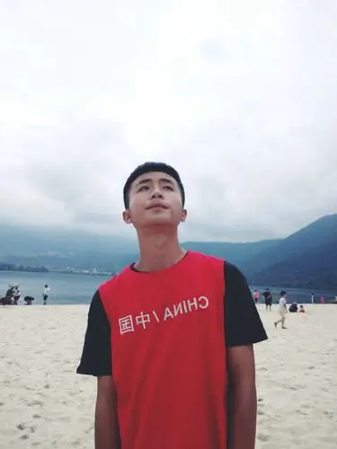 里的土匪(o57048408) @柯大叔 (o69848142) @prostitude(o186235021)