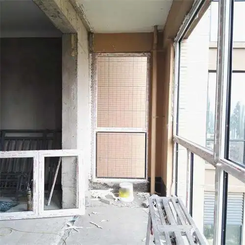 外扩阳台顶棚漏水怎么处理