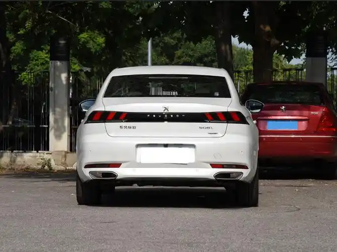 标致508l也是拼了,车长4米8多配1.6t,直降3万,和卡罗拉抢市场