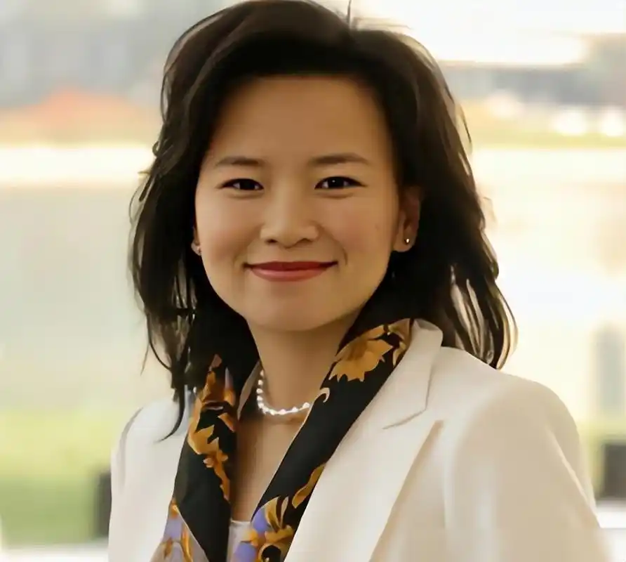 背叛祖国,央视主持人成蕾一句话暴露成间谍,她最后的结局如何!